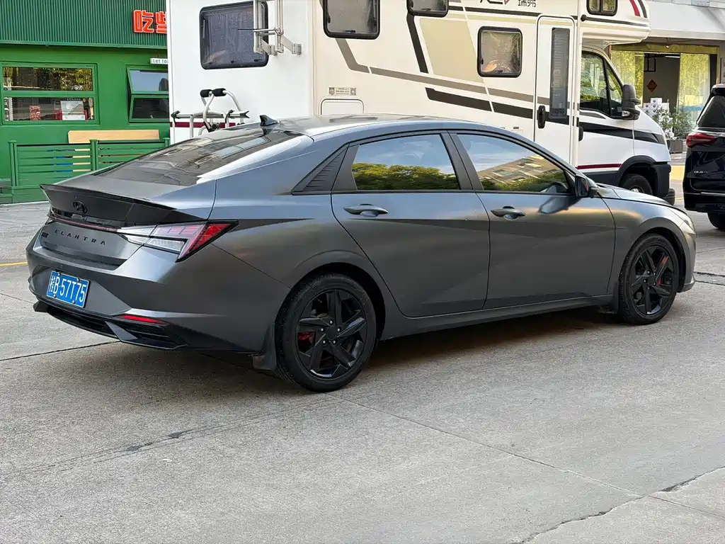 Hyundai Elantra — миниатюра 5