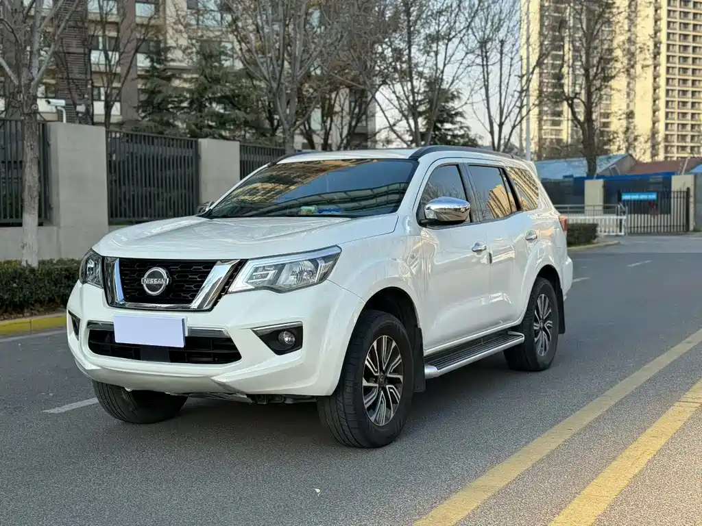 Купить Nissan Terra