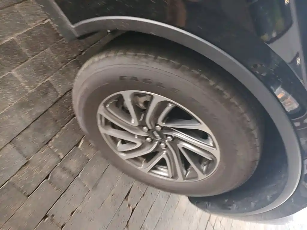 Lincoln Aviator — миниатюра 14