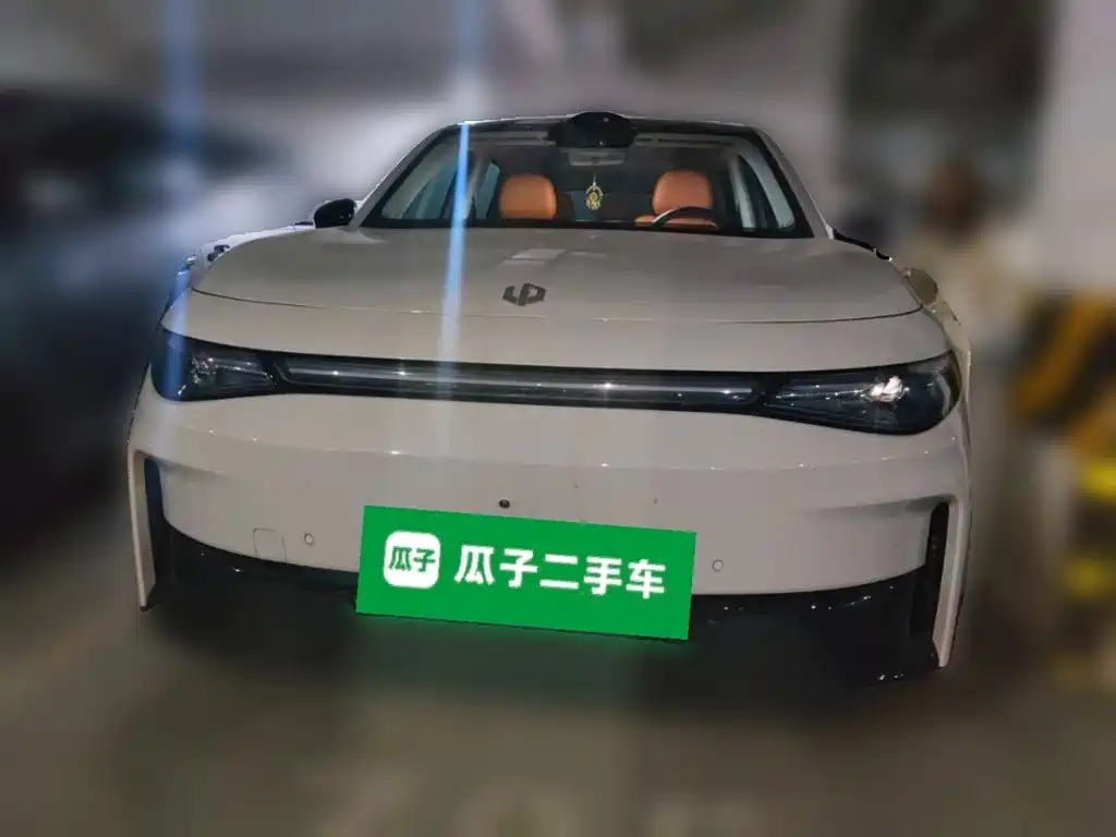 Leapmotor Leapmotor C10 — миниатюра 2