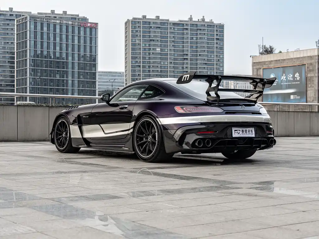 MERCEDES-BENZ AMG GT