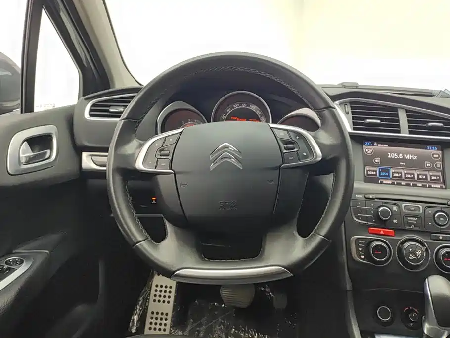 Citroen C4L — миниатюра 15
