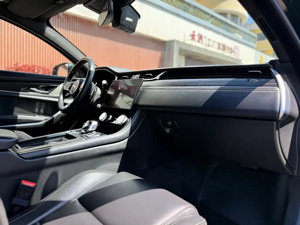 Jaguar XFL 2022 XFL 2.0T P250 Elite Sport