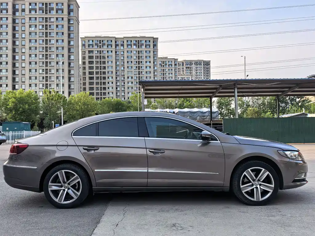 Volkswagen FAW - Passat CC CC 2013 2.0TSI Luxury