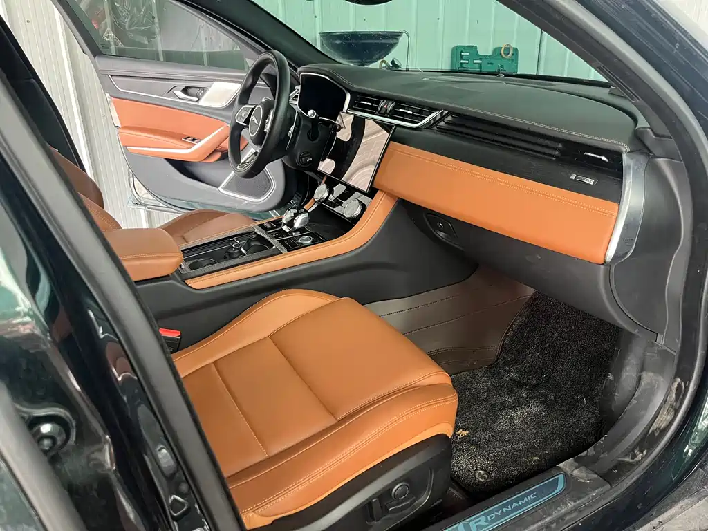 Jaguar XFL 2023 XFL 2.0T P250 Elite Sport