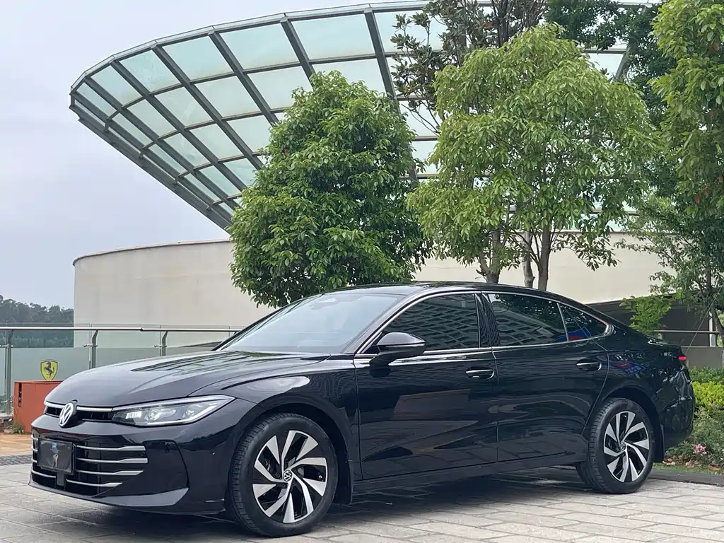 Volkswagen Passat 2025