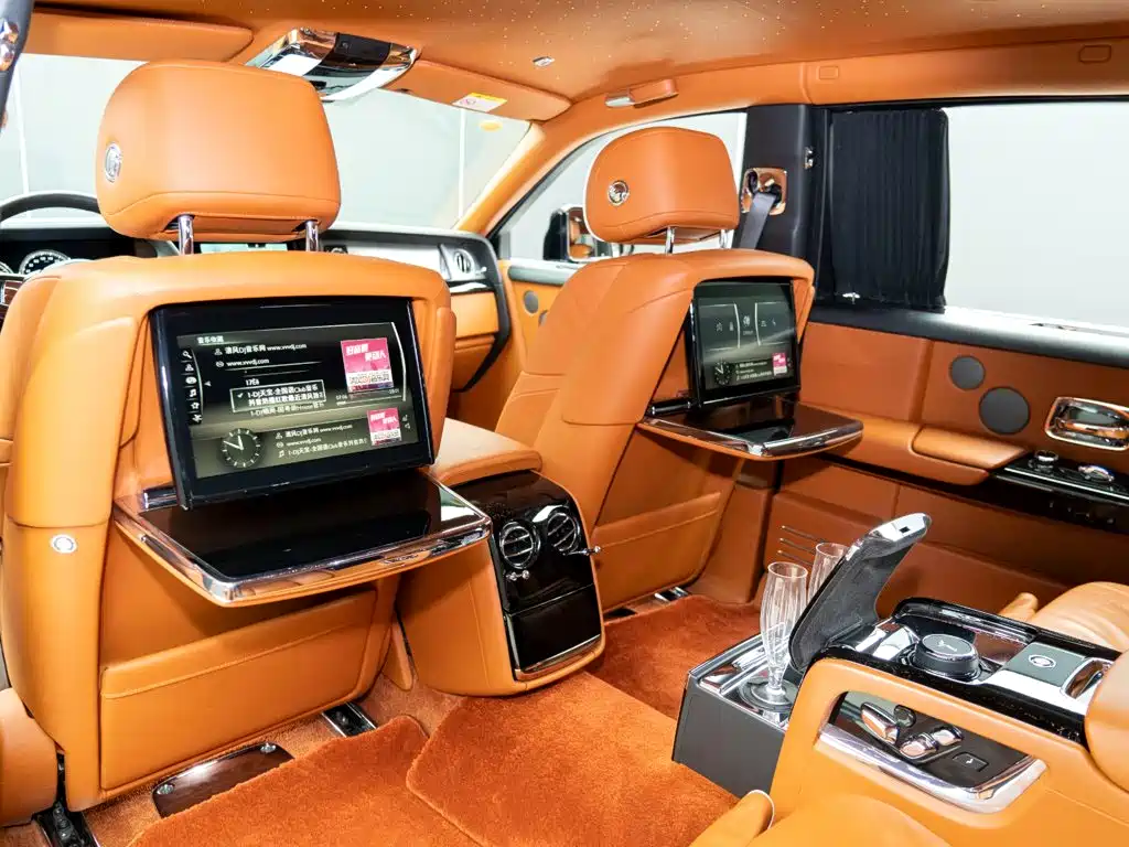 Rolls-Royce Phantom — миниатюра 13