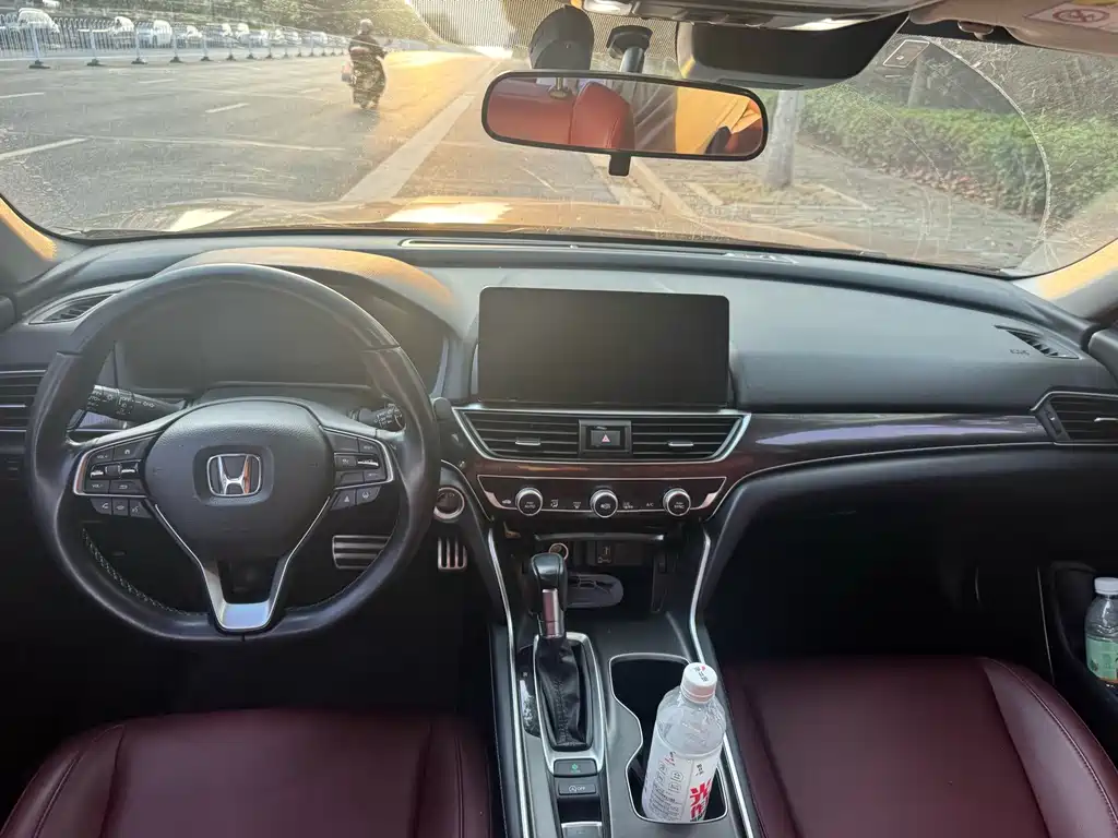 Honda Accord — миниатюра 6