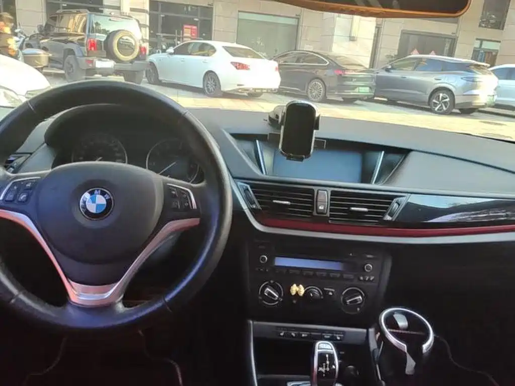 BMW X1 — миниатюра 5