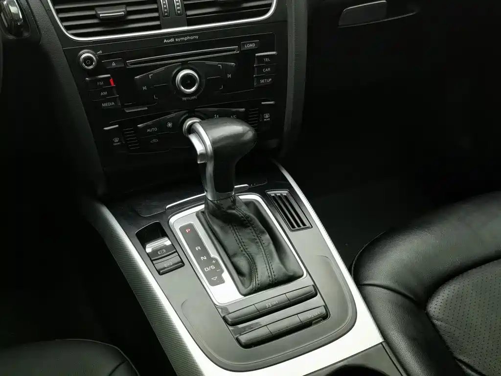 Audi A4L — миниатюра 13