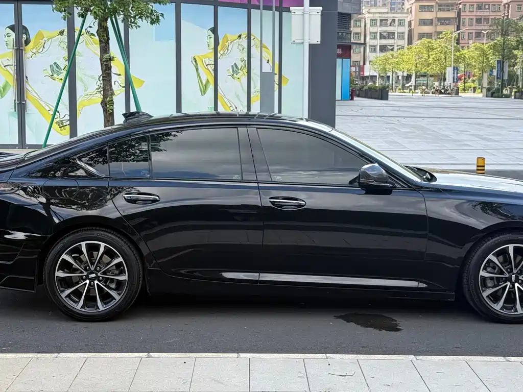 Cadillac CT5 — миниатюра 10
