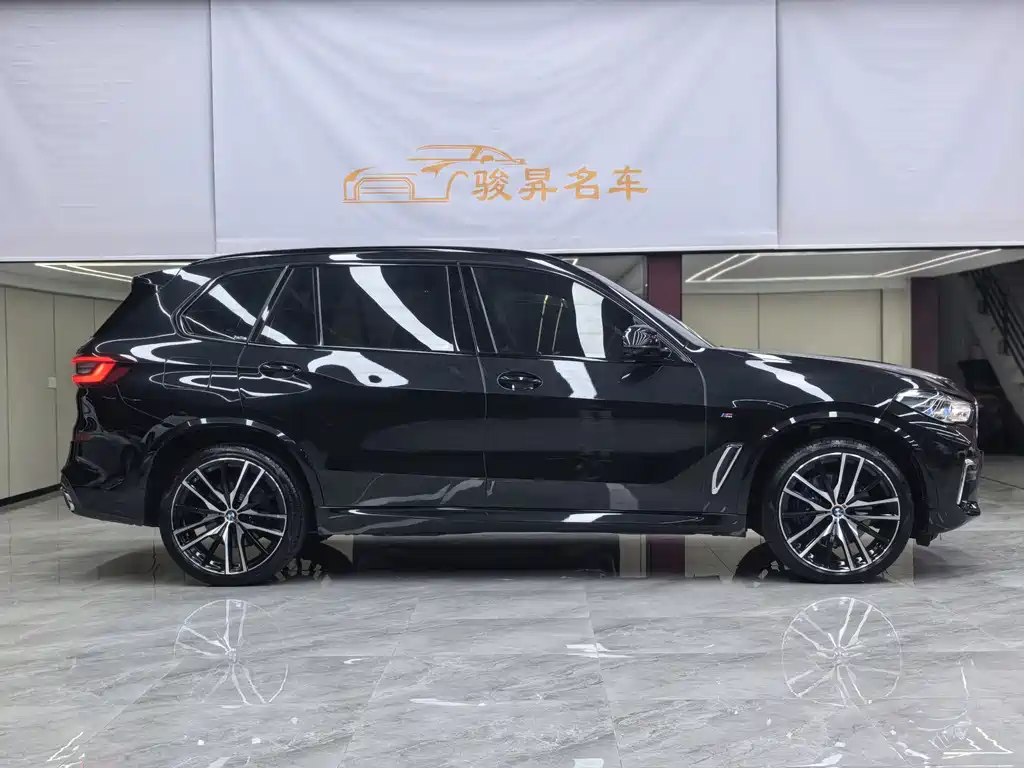 BMW X5 — миниатюра 8