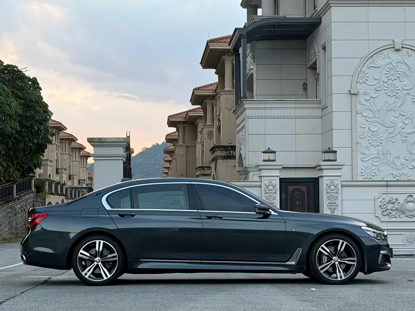 BMW 7 Series