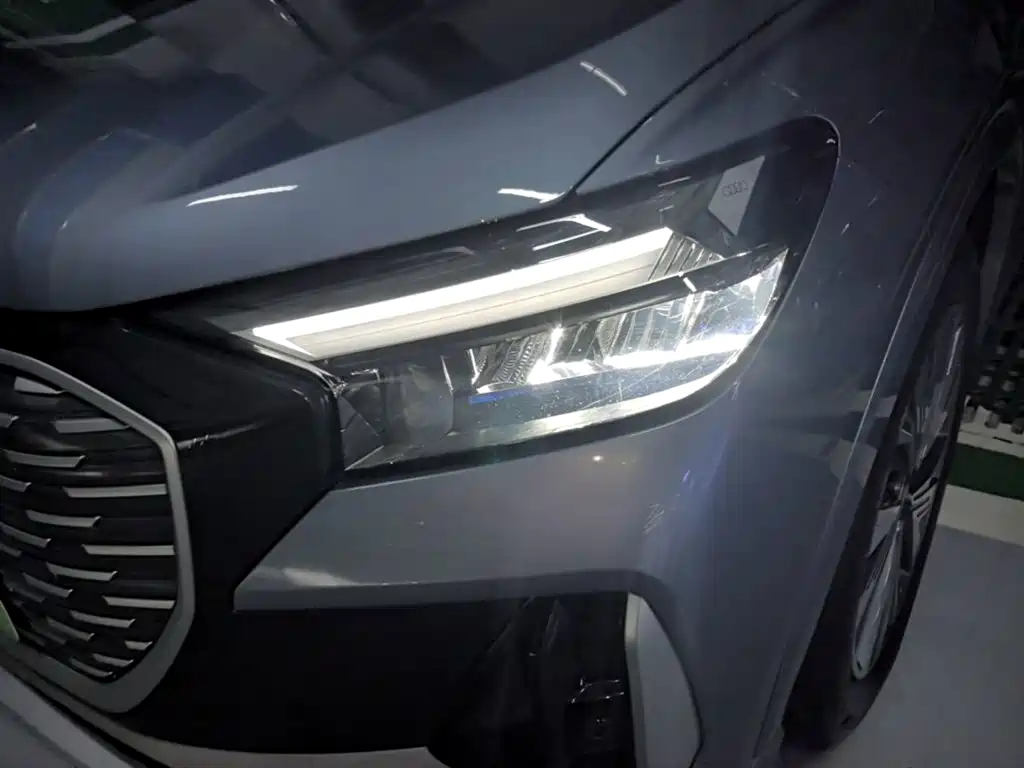 Audi Q4 e-tron — миниатюра 24