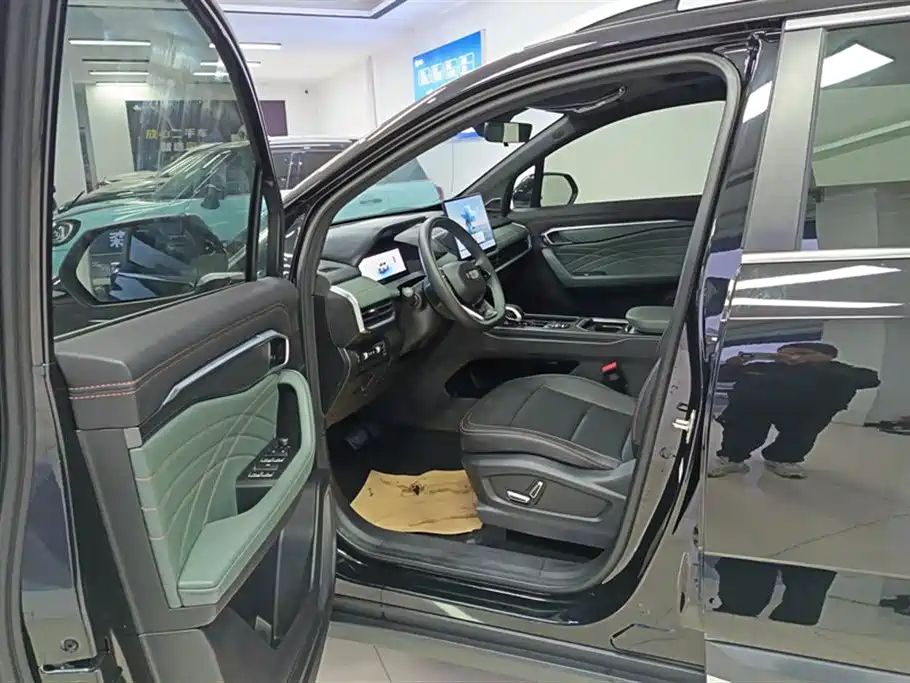 GEELY AUTOMOBILE HAOYUE L