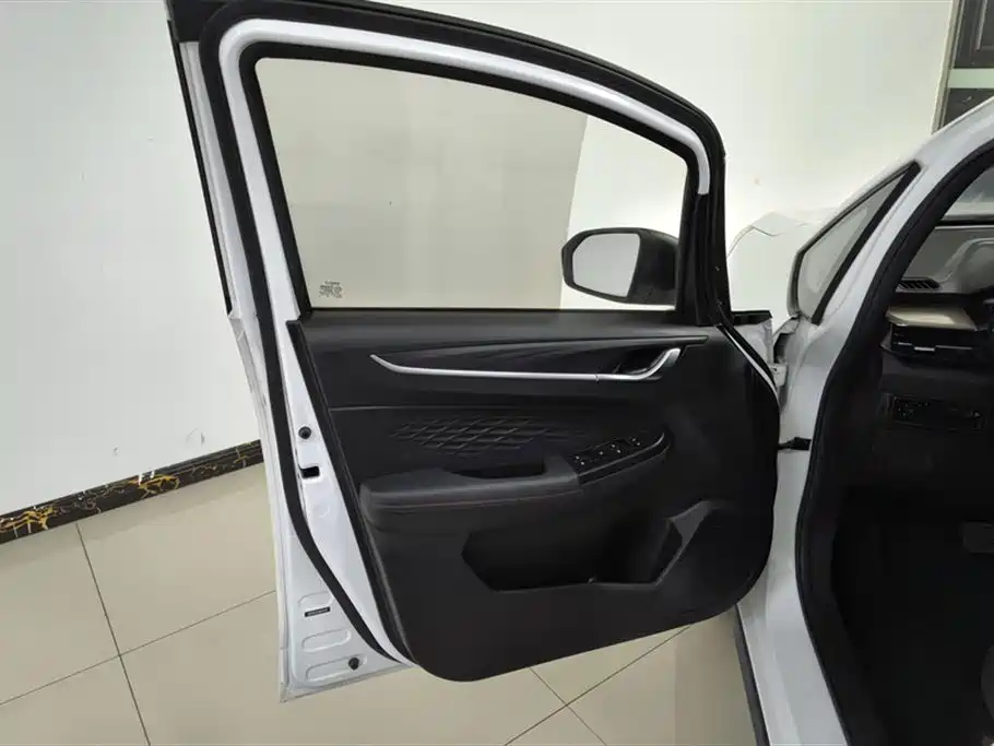 GEELY AUTOMOBILE VISION X3