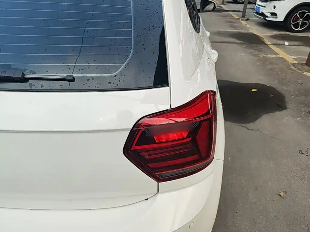 Volkswagen Polo — миниатюра 8