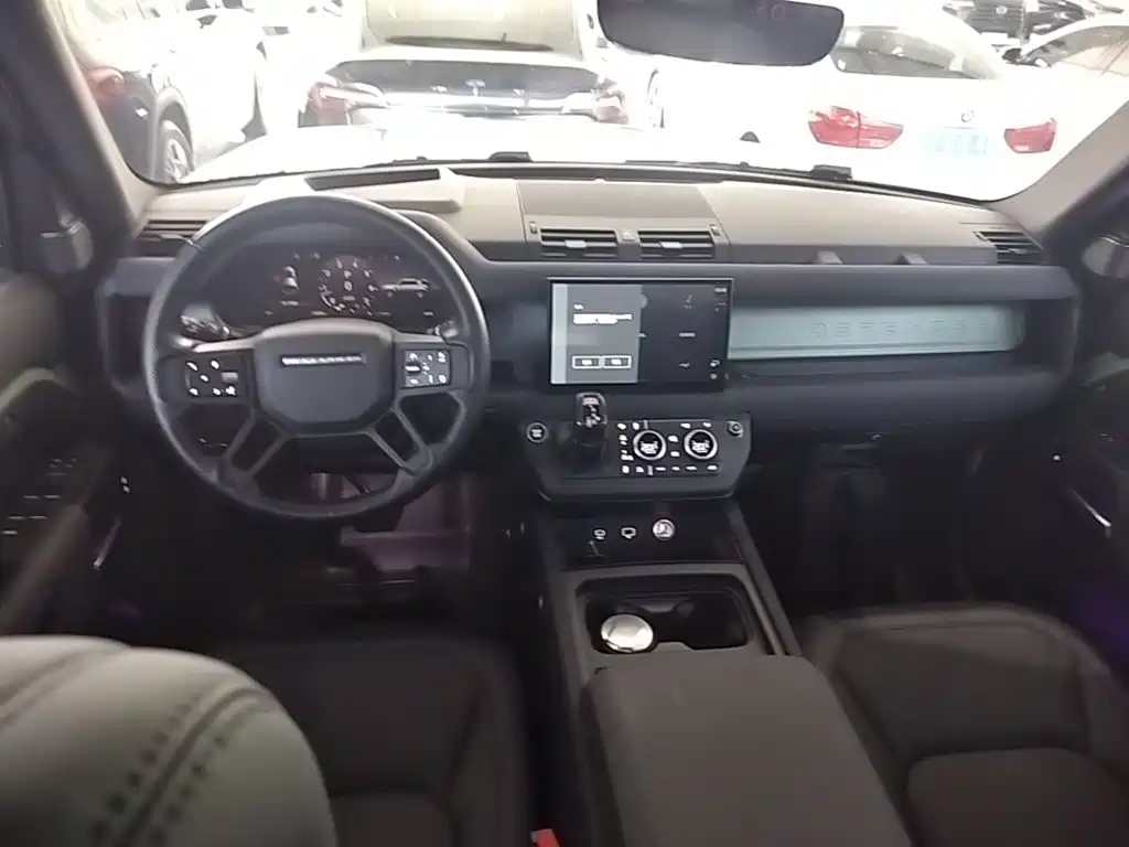 Land Rover Defender — миниатюра 10