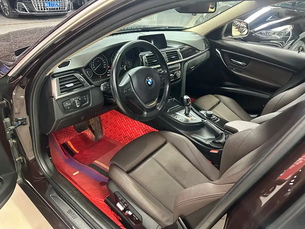 BMW 3 Series — миниатюра 12