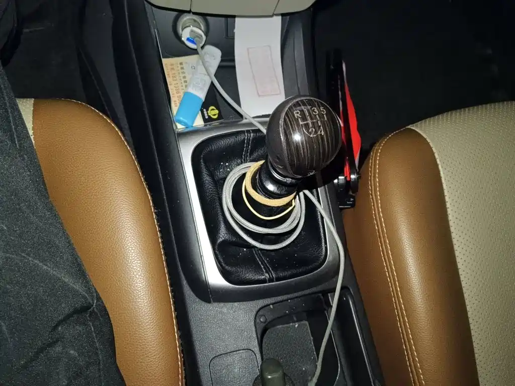 Hyundai Elantra — миниатюра 15
