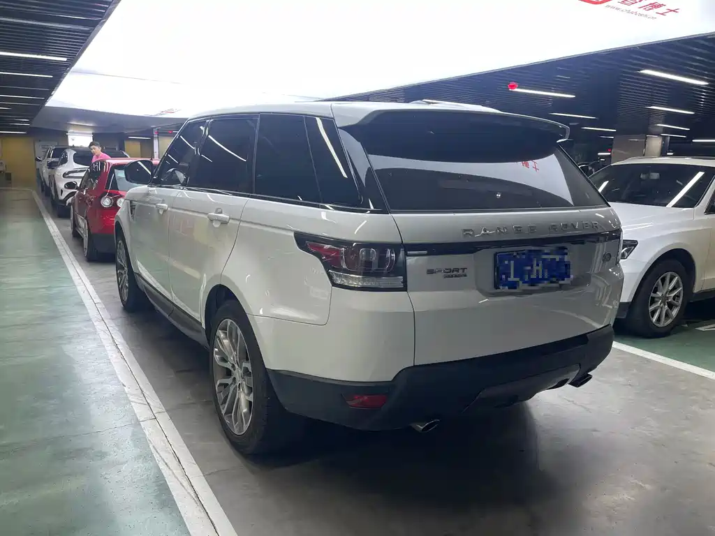 Land Rover Sport — миниатюра 5