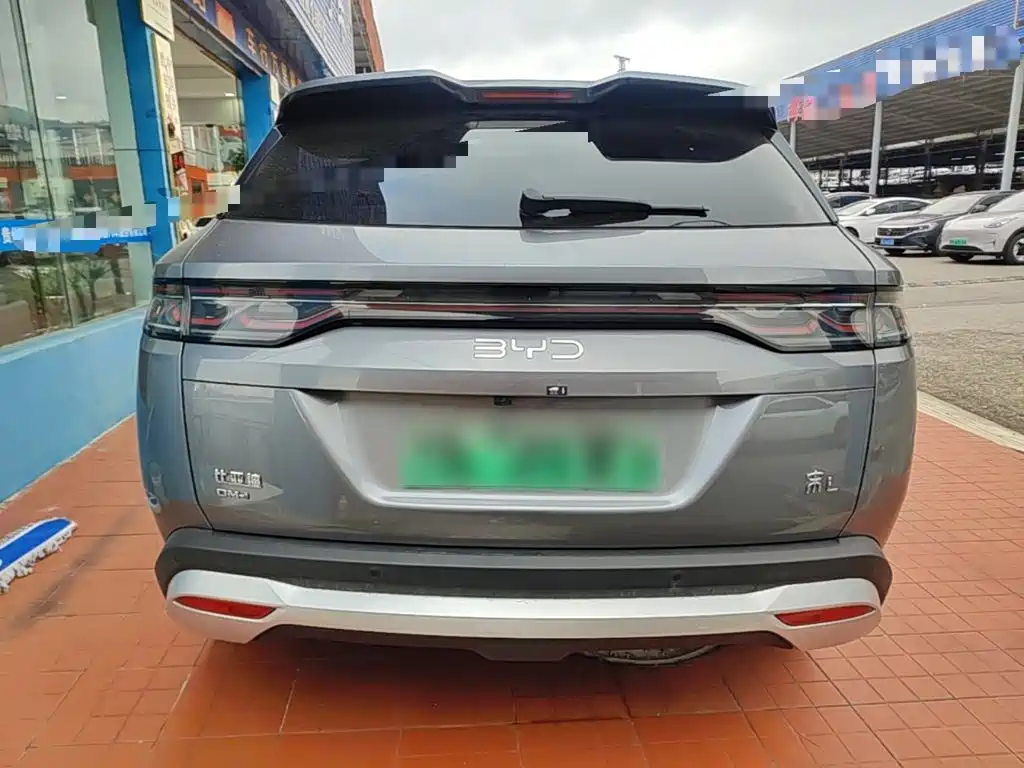 BYD L DM-i — миниатюра 6