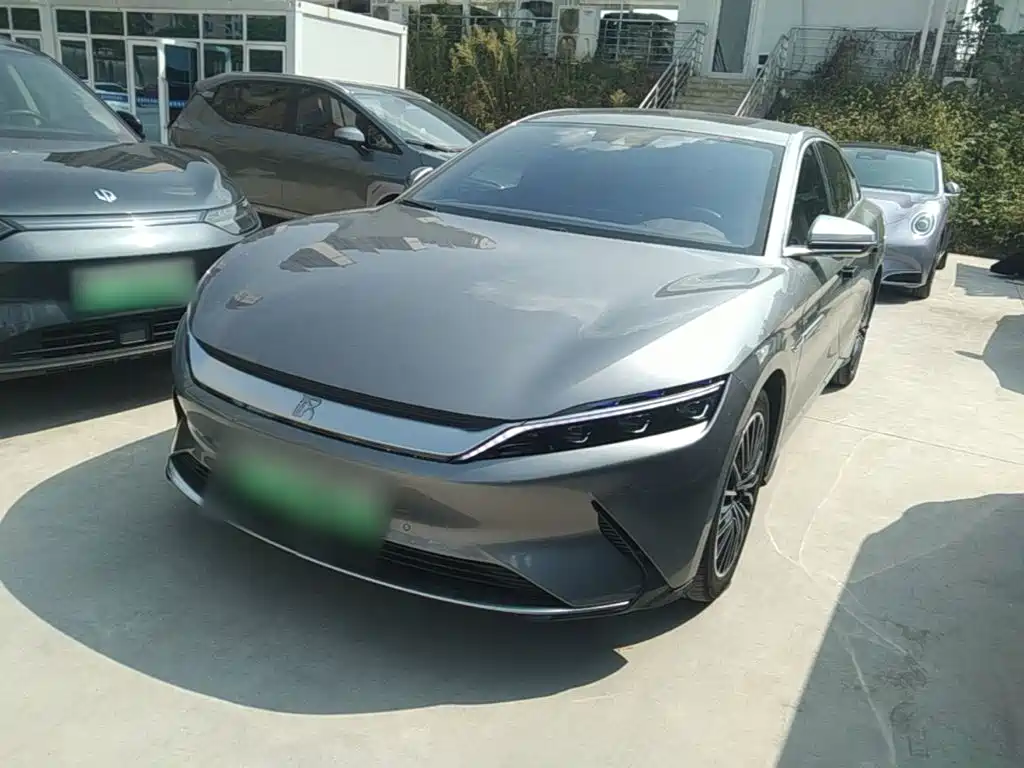 BYD Han — миниатюра 2