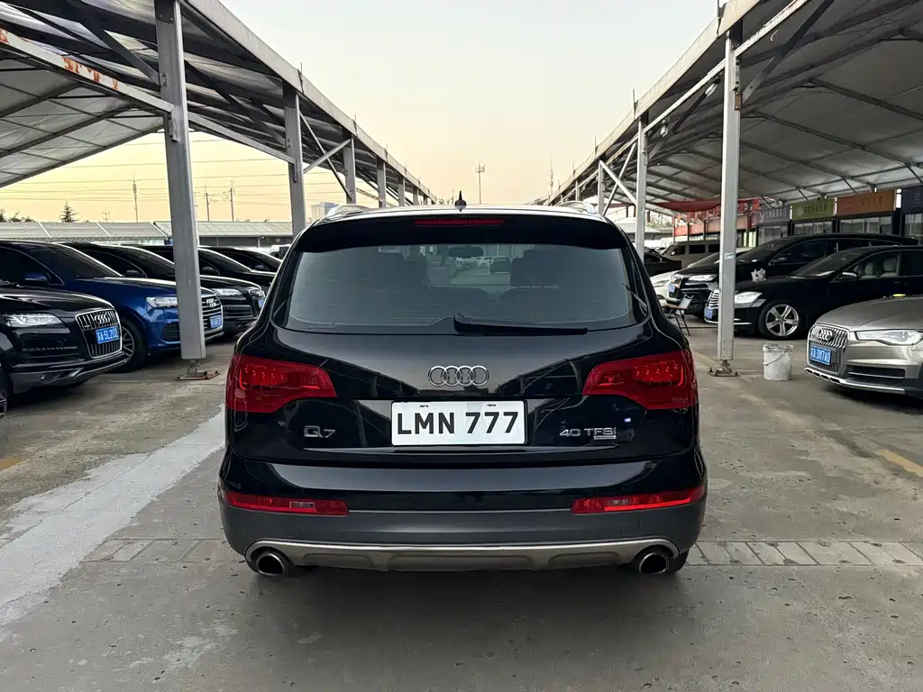 Audi Q7 — миниатюра 4
