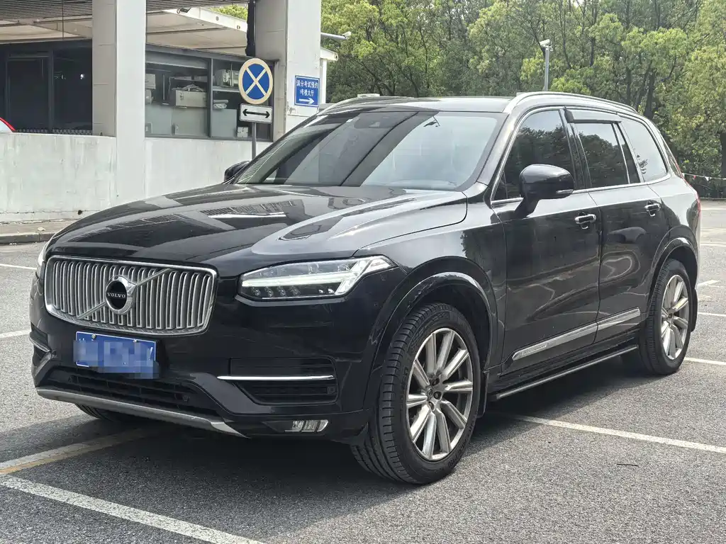 Volvo XC90 2019
