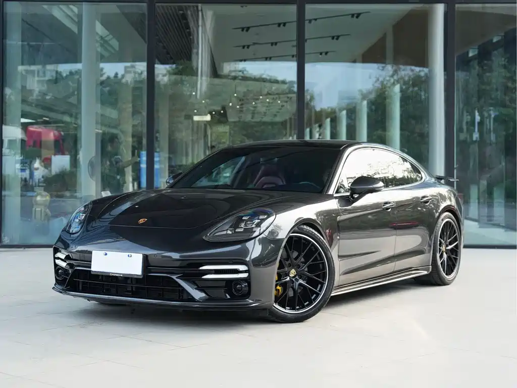 Porsche Panamera 2022