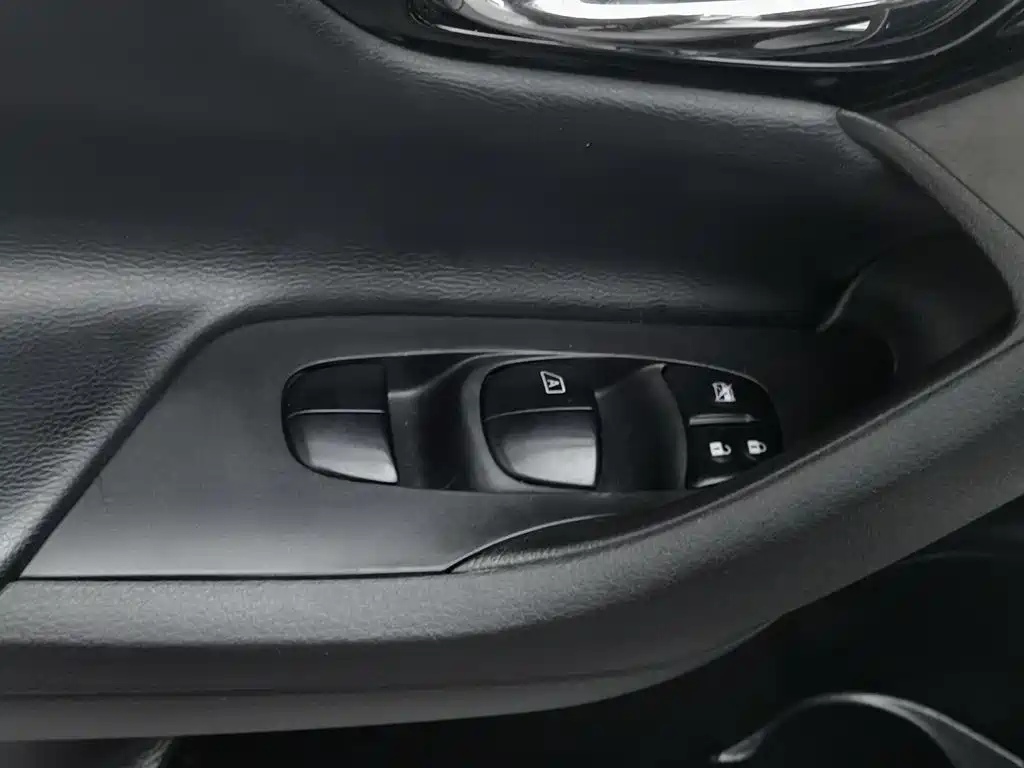Nissan Teana — миниатюра 9