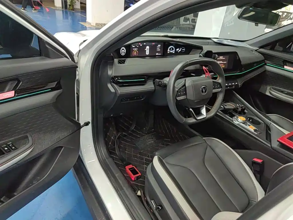 Changan UNI-V — миниатюра 16