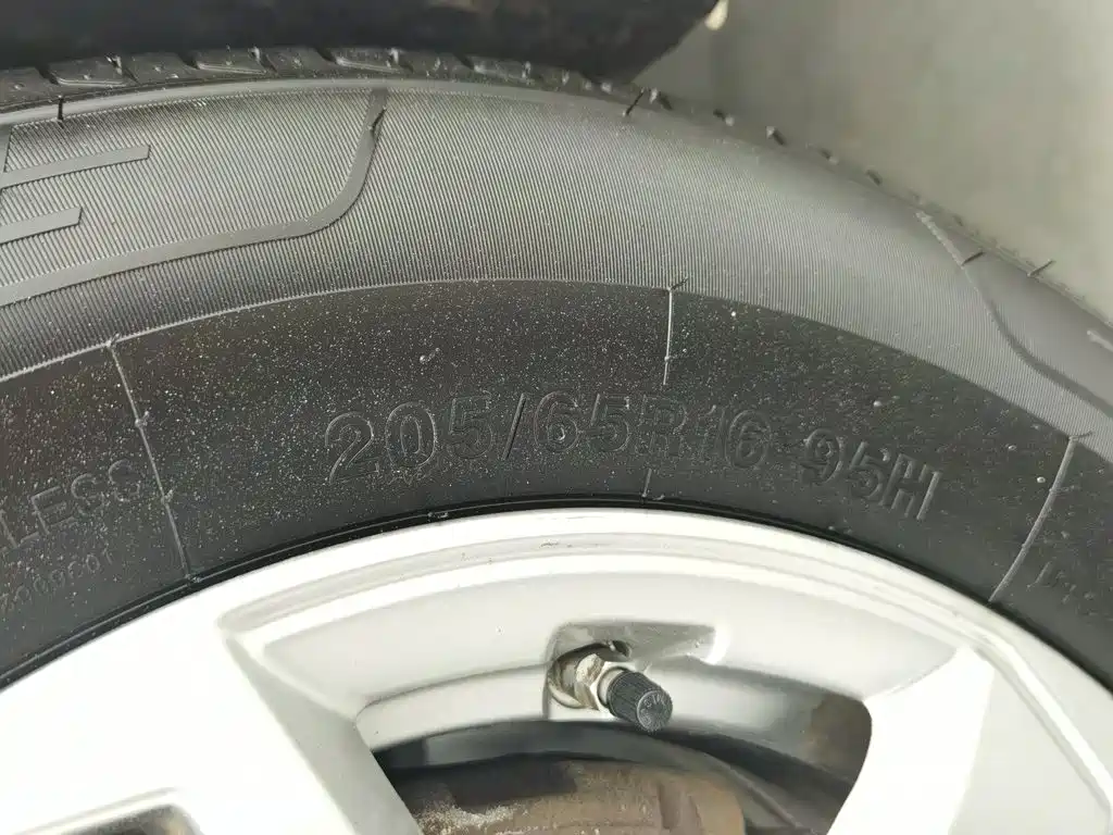 Wuling Hongguang PLUS — миниатюра 24