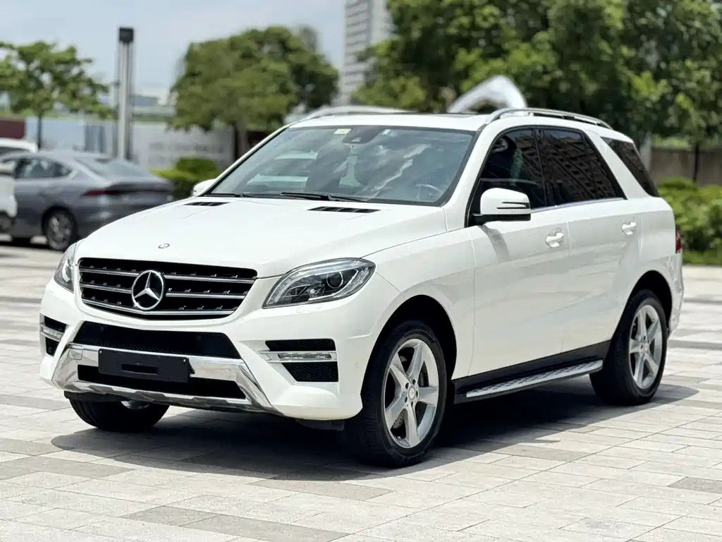 Mercedes-Benz M-Class 2015