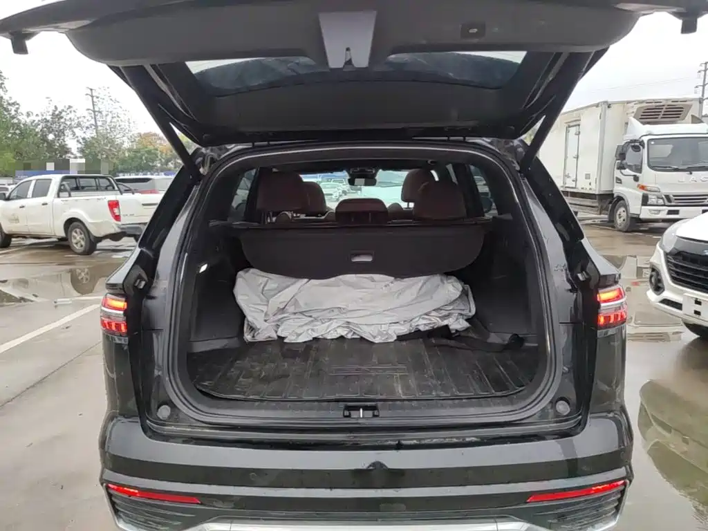Geely Xingyue L — миниатюра 19
