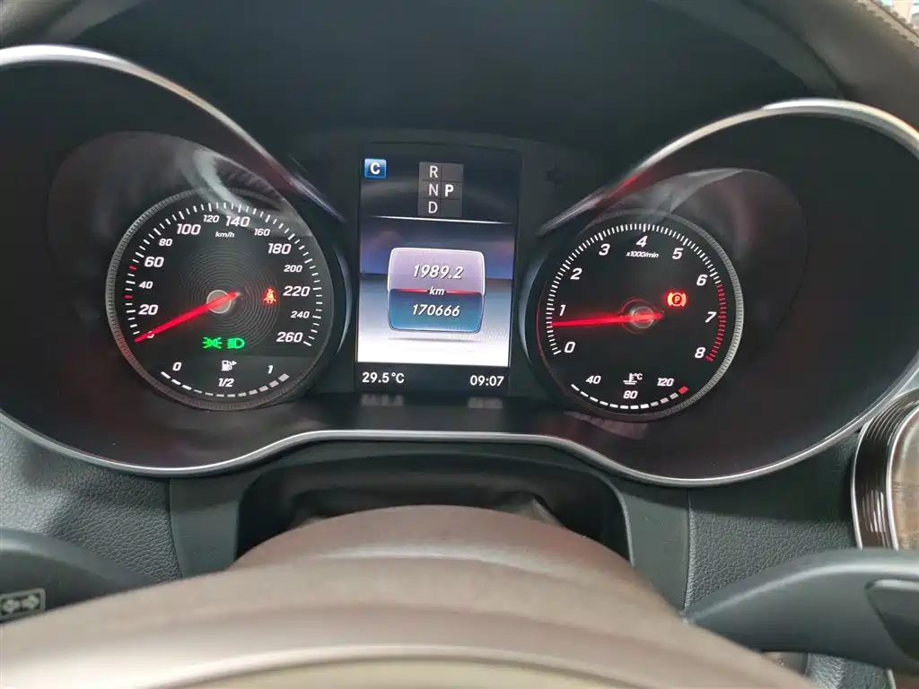 Mercedes-Benz GLC 2018 GLC 300 4MATIC