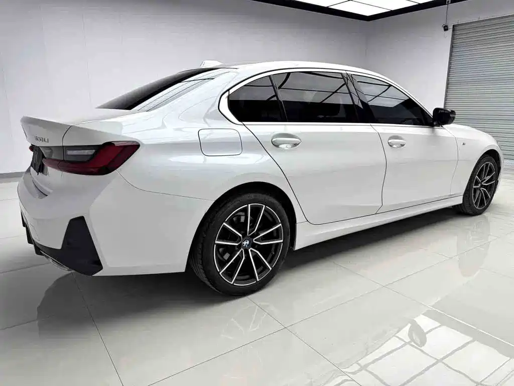 BMW 3 Series — миниатюра 4