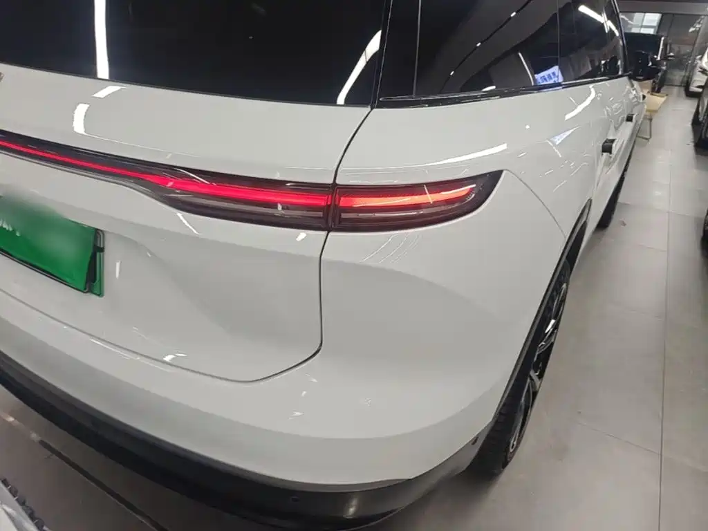 NIO ES8 — миниатюра 8