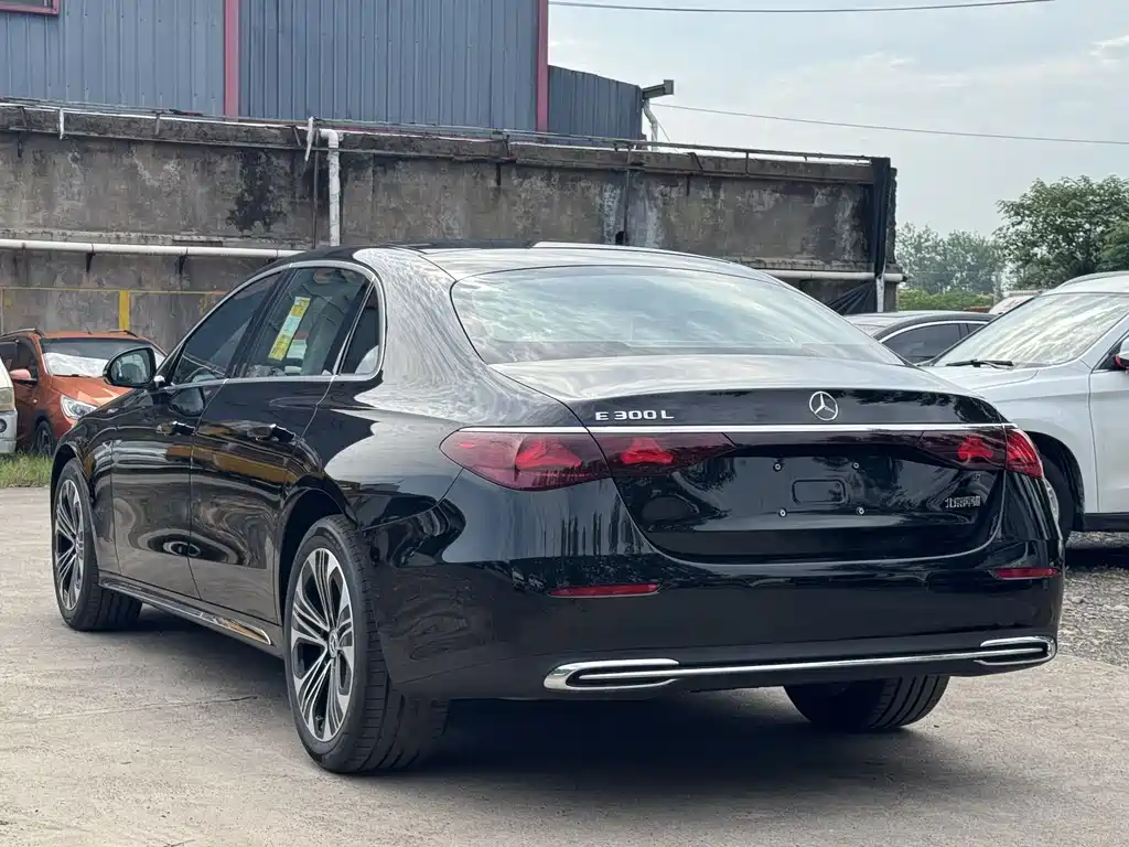Mercedes-Benz E-Class E 2026 E 300 L Luxury