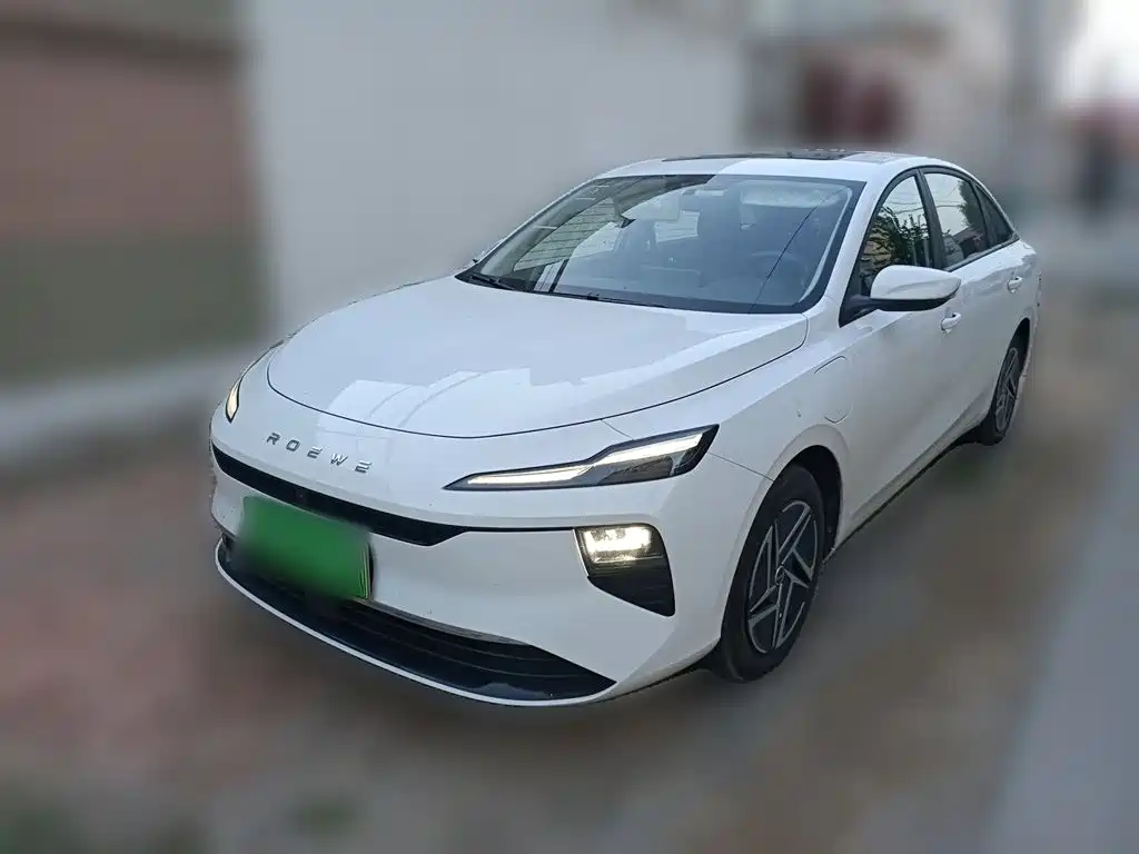 Roewe Young Wai D6 — миниатюра 2