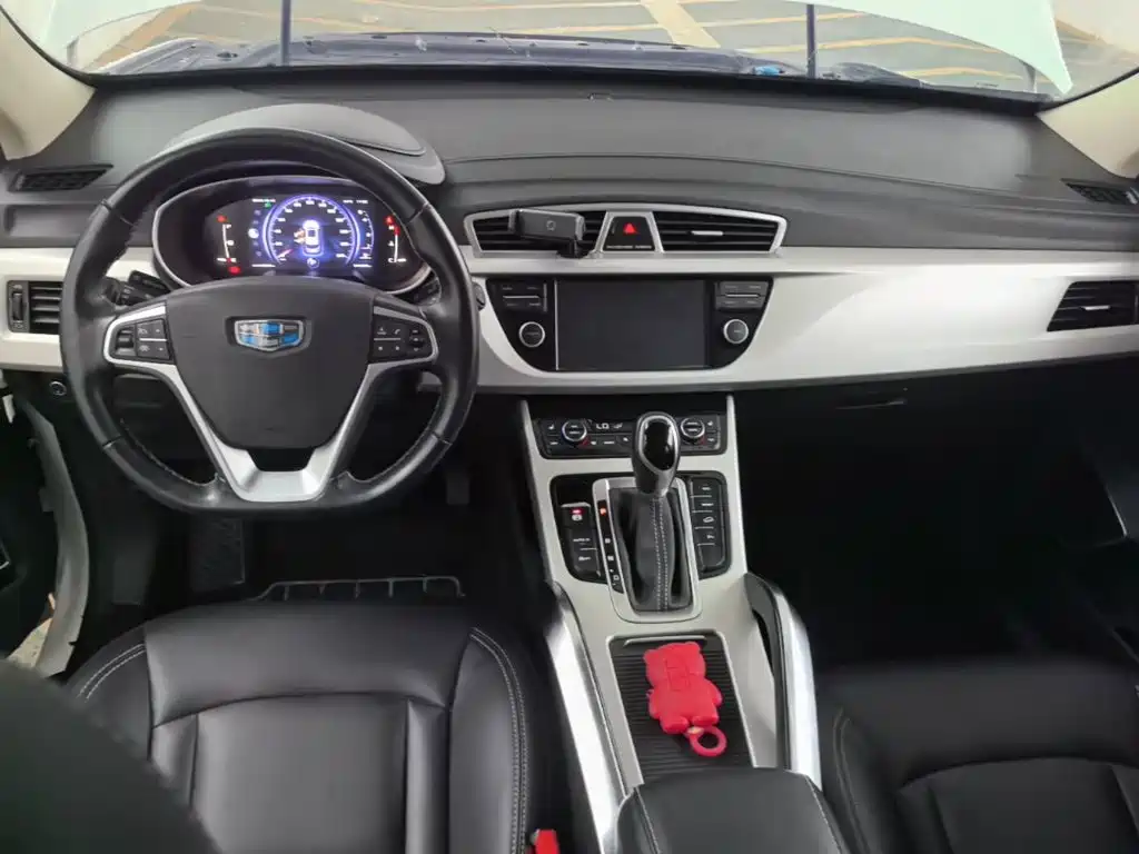 Geely Boyue — миниатюра 10