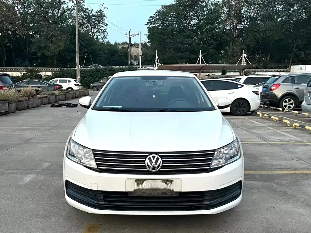Volkswagen Lavida — миниатюра 2