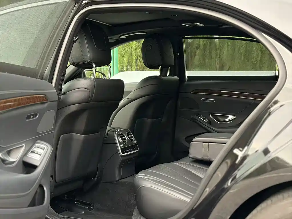 Mercedes-Benz S-Class — миниатюра 5