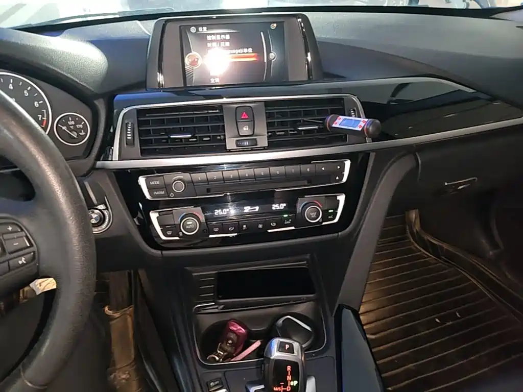 BMW 3 Series — миниатюра 13