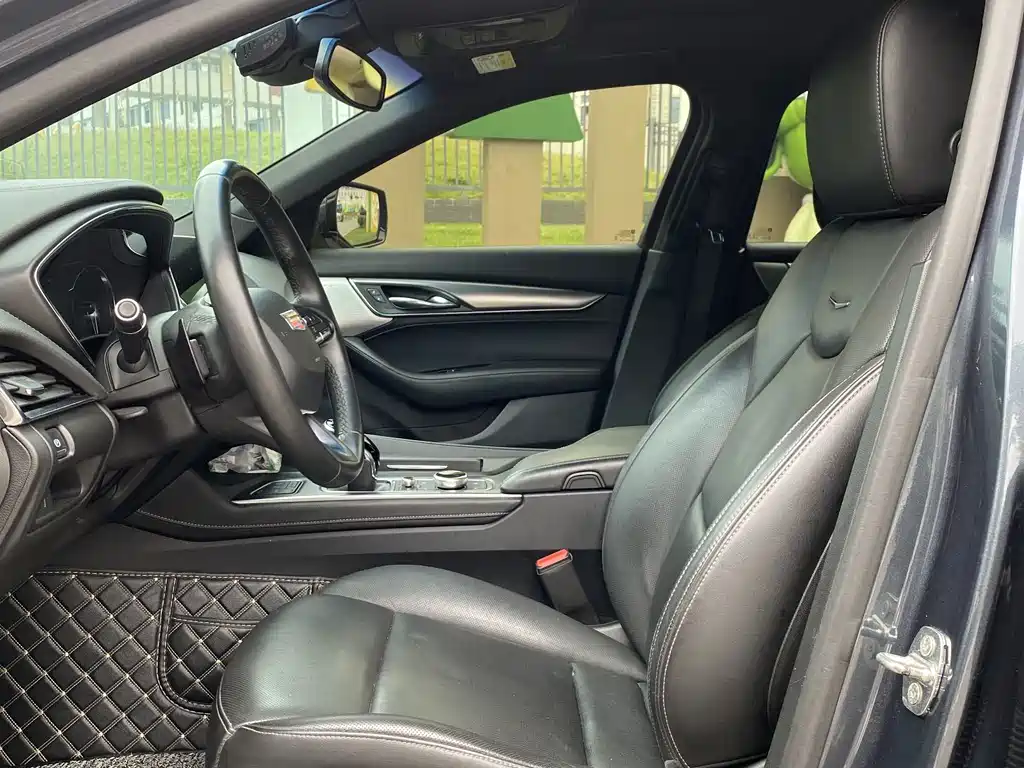 Cadillac CT5 — миниатюра 9