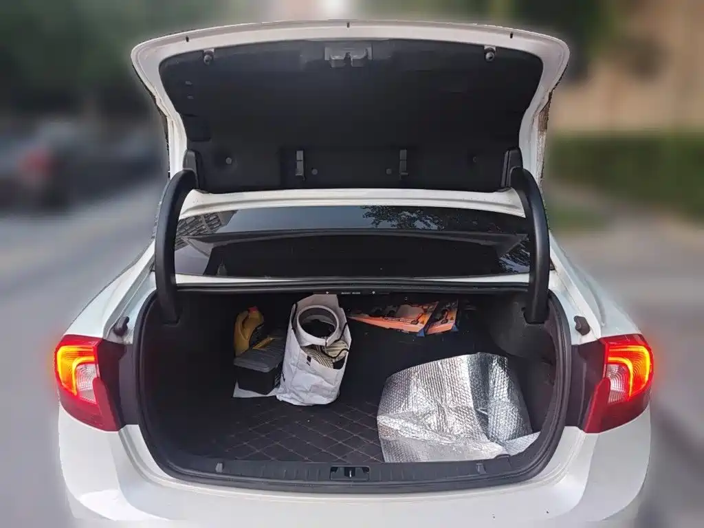 Volvo S60 — миниатюра 16