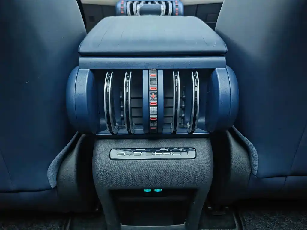 BYD Yuan Plus — миниатюра 10