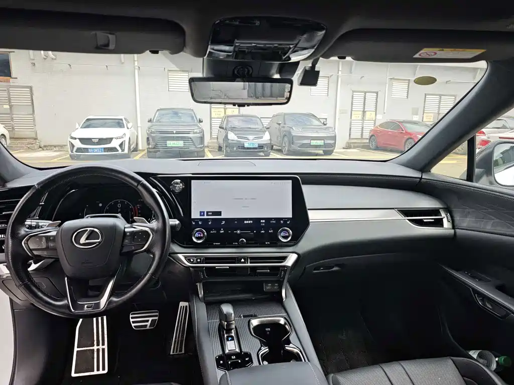 Lexus RX — миниатюра 12