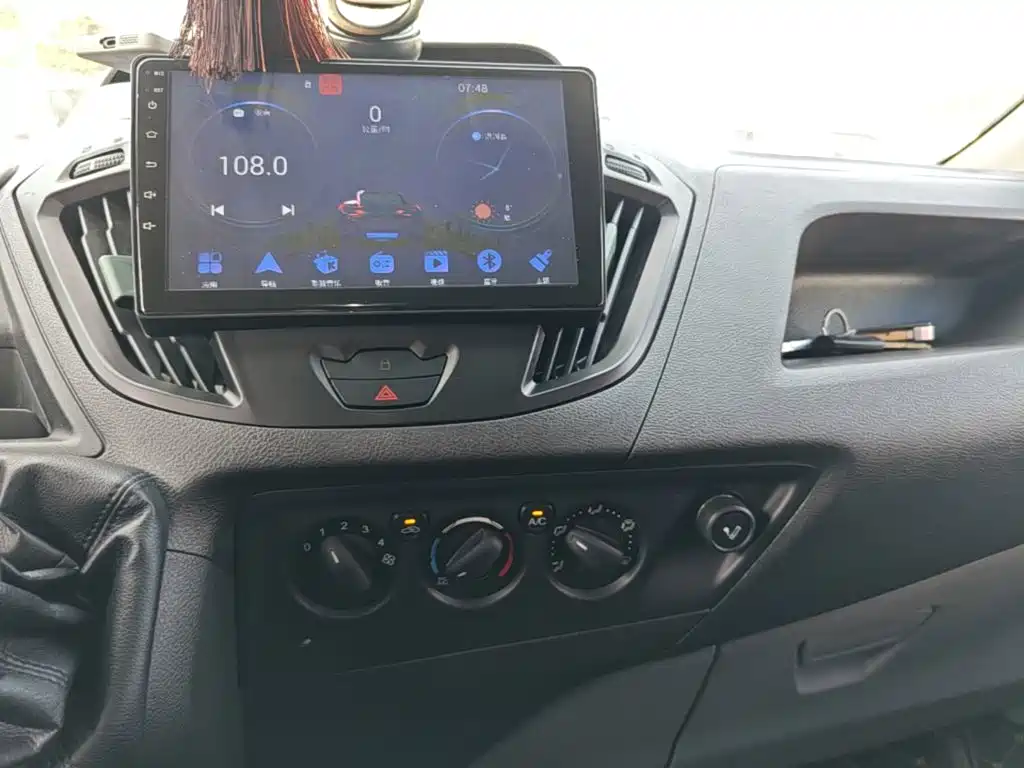 Hyundai Santa Fe Classic — миниатюра 13