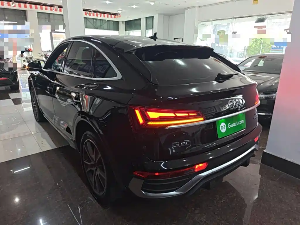 Audi Q5L Sportback — миниатюра 5